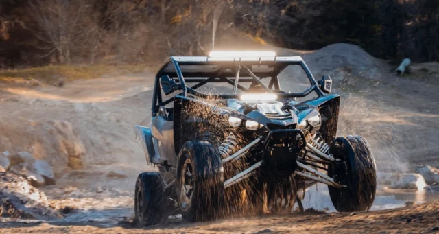 What’s a great trail without a little mud? 😏 With an IP67 rating and nearly indestructible silicone lens, mpower® lights are resilient through mud. No matter what, your mpower® lights have your back. 

 #mudding #mpower #mudmonday